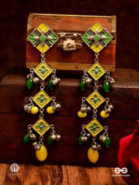 PETAL POP - TRIPLE-TIERED ENAMELLED EARRING