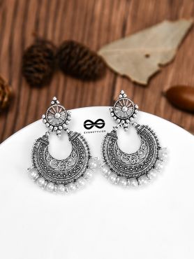 The Elegant Motif Pearls - Oxidised Boho Earrings