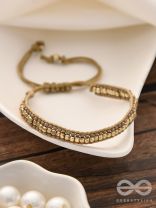 The Golden Glimmer- Beaded Knot Bracelet