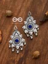 The Majestic Artwork Studs (Sapphire Blue) - Embellished Oxidised Collection
