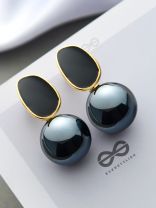 The Mesmerisingly Chic Statement Makers- Enamelled Pearl Earrings (Gun-Metal Grey)