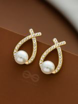 The Pearls of Excellence - Golden Embellished Earrings