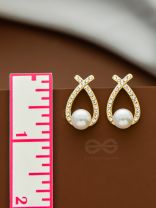The Pearls of Excellence - Golden Embellished Earrings