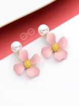 The Floral Pearl stunners - Statement Earrings