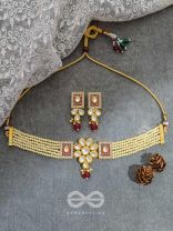 THE ETHERAL ELEGANCE - SET OF STATEMENT CHOKER AND EARRINGS (Pastel pink)