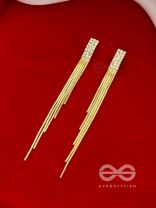 Melting Glint- Rhinestones Encrusted Golden Dangler Earrings 