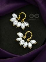 Budding Blossoms- Golden Pearl Earrings