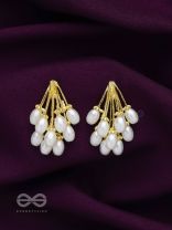 Pearlicious Flowers- Golden Pearl Earrings
