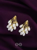 Pearlicious Flowers- Golden Pearl Earrings