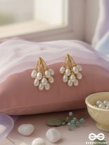 Pearlicious Flowers- Golden Pearl Earrings
