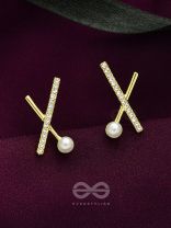 Star Crossed- Rhinestones Studded Pearl Golden Earrings
