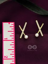 Star Crossed- Rhinestones Studded Pearl Golden Earrings