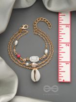 The Shell Galaxy- Golden Three Layered Bracelet