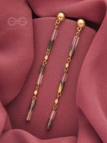 Day In, Day Out-Golden Resin Earrings (Ivory White and Lead Black)