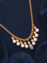 Glowing Lanterns- Golden Pearls Necklace With Anti-Tarnish Coating 