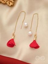 HANGING IN BALANCE PEARL AND FLOWERS NEEDLE EARRINGS- RED