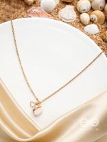 The Beach Romance- Golden Embellished Necklace With Anti-Tarnish Coating