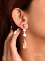 Sand n Pearls- Golden Embellished Earrings