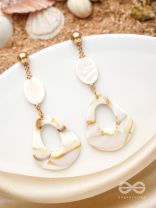 The Seashell Heart- Golden Embellished Earrings