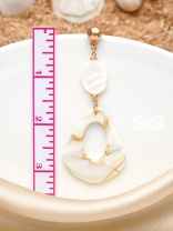 The Seashell Heart- Golden Embellished Earrings