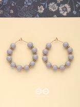 THE RAINY SHADOWS - CLASSIC HOOP EARRINGS (GRAY)