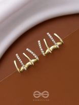 CLAWS OF DESTINY - GOLDEN STUD EARRINGS