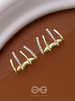 CLAWS OF DESTINY - GOLDEN STUD EARRINGS