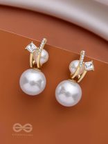 PEARLY GLITZ - GOLDEN SPARKLING EARRINGS