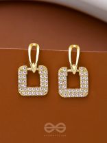 MISSIN' NOTHING - GOLDEN SPARKLING EARRINGS