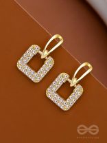 MISSIN' NOTHING - GOLDEN SPARKLING EARRINGS