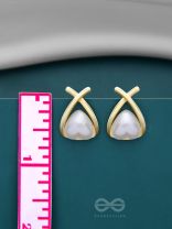 ENTANGLED IN LOVE - CASUAL GOLDEN STUDS