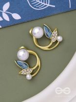 THE LEAFY MIRACLE - GOLDEN STUDS