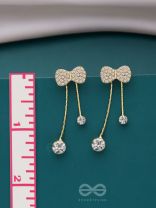 BLINGY BOWS - GOLDEN SPARKLING EARJACKETS
