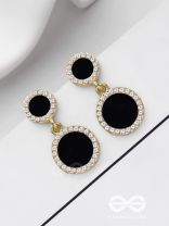 MIDNIGHT ENCHANTMENT - GOLDEN AND BLACK DROP EARRINGS
