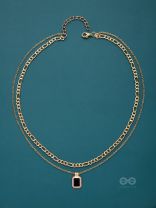 OUT OF THE DARK - BLACK MULTILAYERED NECKPIECE