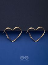 YOUR TWISTED LOVE - GOLDEN HOOP EARRINGS