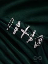 ALL ABOUT LOVE AND WAR - SET OF 5 SILVER RINGS