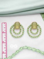THE WHISPERS OF CRYSTAL - GOLDEN BEADED EARRINGS (GREEN)