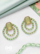 THE WHISPERS OF CRYSTAL - GOLDEN BEADED EARRINGS (GREEN)