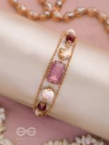 THE CORAL COVE - CASUAL MULTILAYERED BRACELET