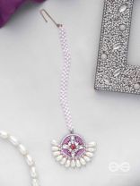 MUKHASHRI - FILLED WITH BEAUTY - STONES, CUTDANA AND BEADS EMBROIDERED MAANGTIKA