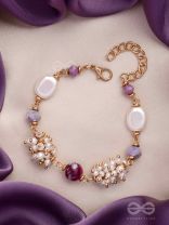 A MAUVE MOON - CLASSY BEADED BRACELET