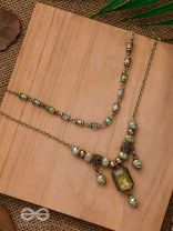 THE SMOKEY FOREST - STATEMENT MULTILAYERED NECKPIECE