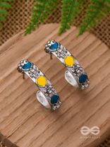 THE SAPPHIRE SUNSHINE - CASUAL SILVER EARRINGS