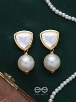 Adesa - Stellar Mirage - Golden Embellished Polki And Kundan Earrings