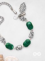 JUNGLE JIVE - OXIDISED EMBELLISHED BRACELET