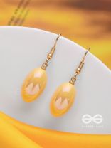MANGO TANGO SPARKLES - GOLDEN EMBELLISHED EARRINGS