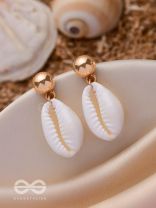 SHELL ME ABOUT IT - GOLDEN EMBELLISHED EARRINGS