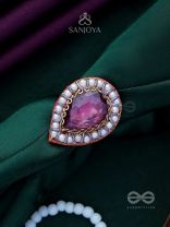 VRASHTA - THE MAGESTIC RAINDROP - STONE AND BEADS EMBROIDERED RING