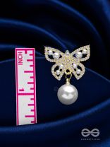 FLY HIGH BUTTERFLY - GOLDEN EMBELLISHED EARRINGS